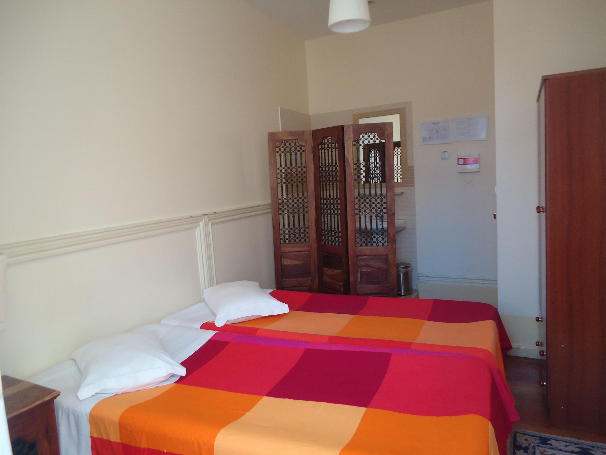 Pouso Dos Anjos Hotel Lisbon Bagian luar foto